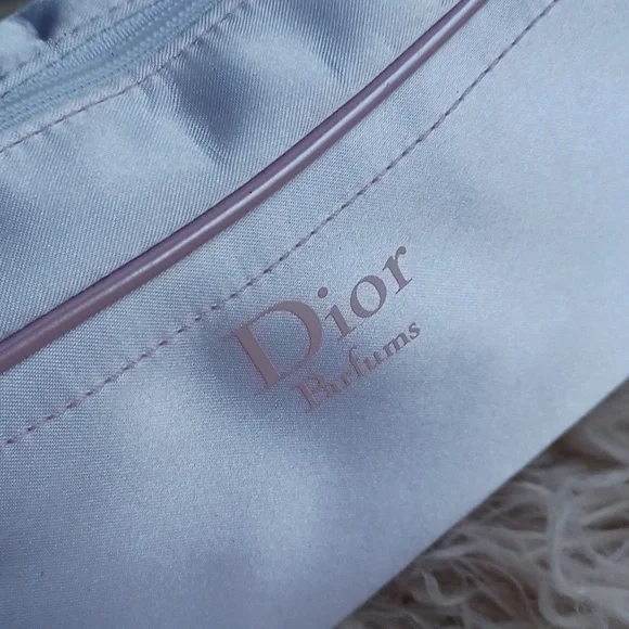 Dior cosmetic bag - Picture 2 of 16